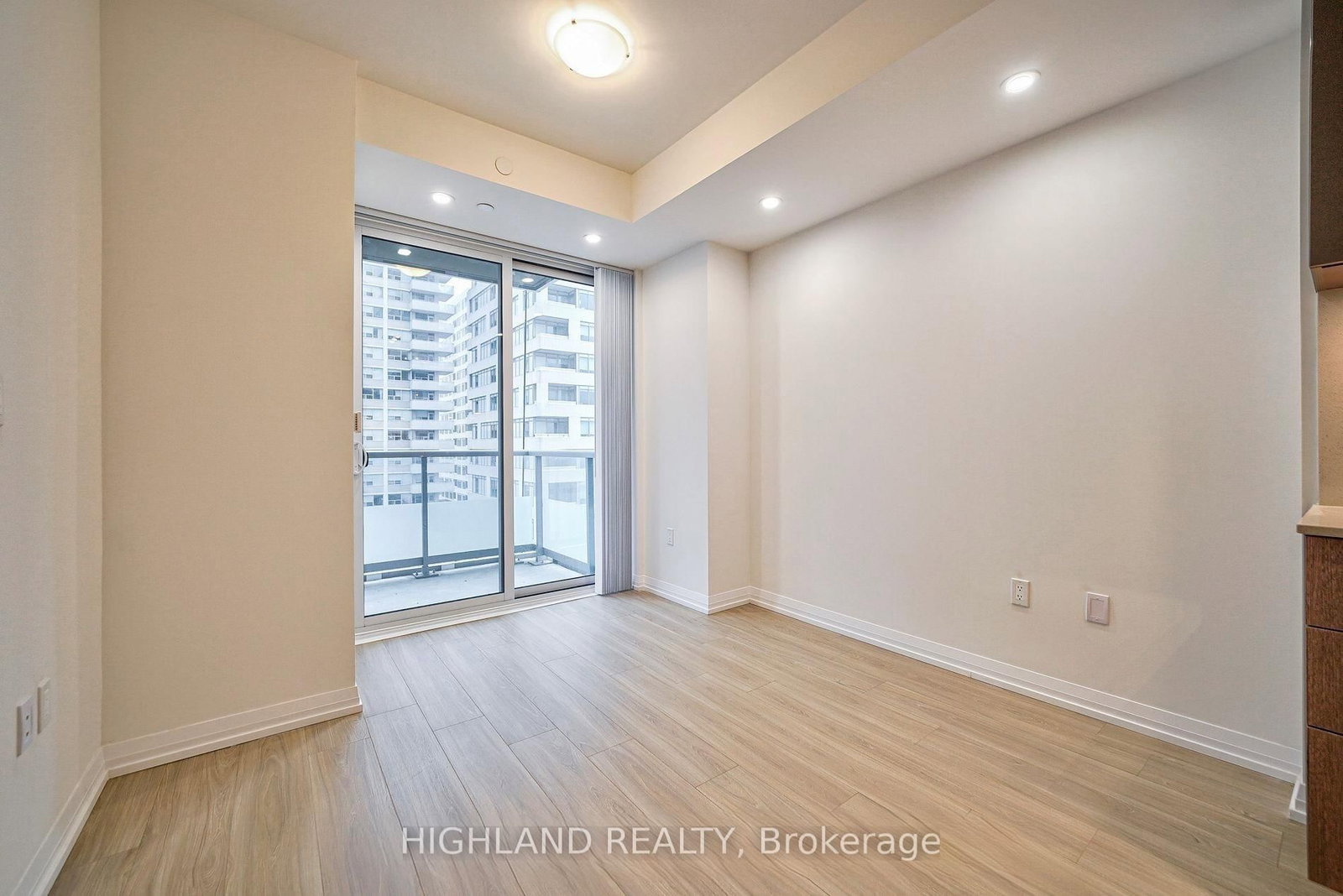 50 Dunfield Avenue, Unit 1612 - Photo 7