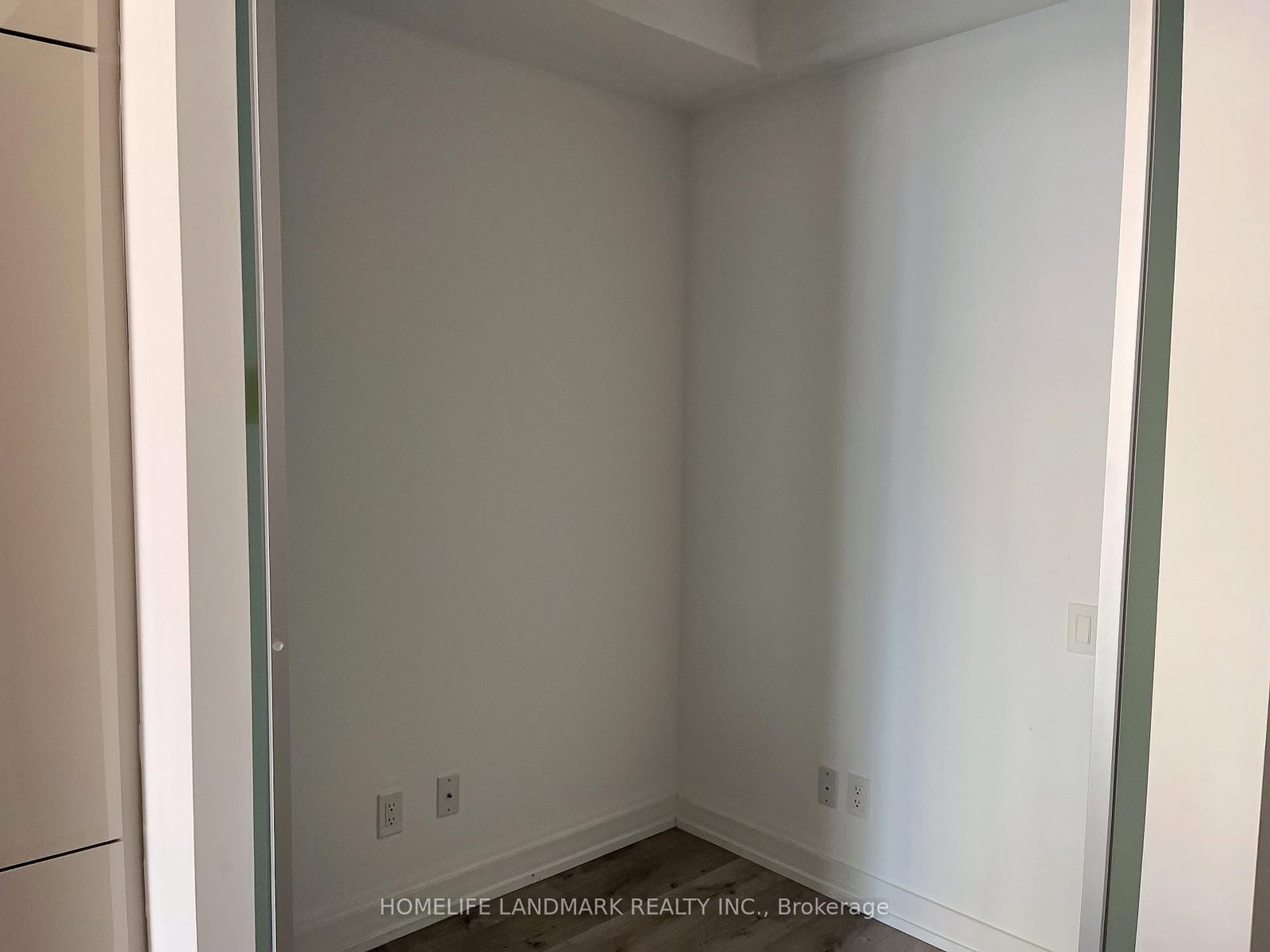 161 Roehampton Avenue, Unit 507 - Photo 6