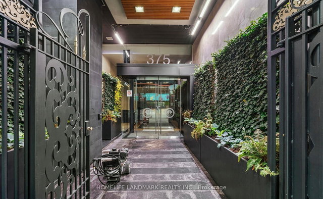 1706 - 375 King Street W