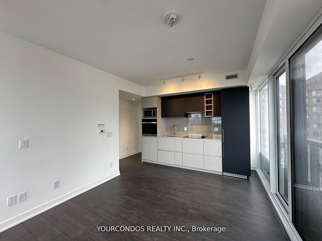 810 - 319 Jarvis Street