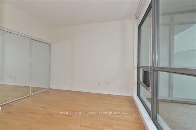 285 Mutual Street, Unit 1603 - Photo 12