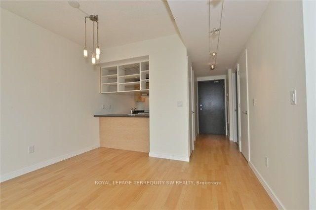 285 Mutual Street, Unit 1603 - Photo 4