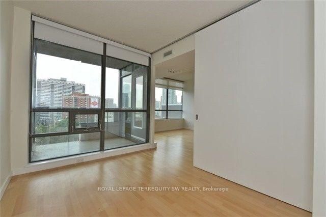 285 Mutual Street, Unit 1603 - Photo 8