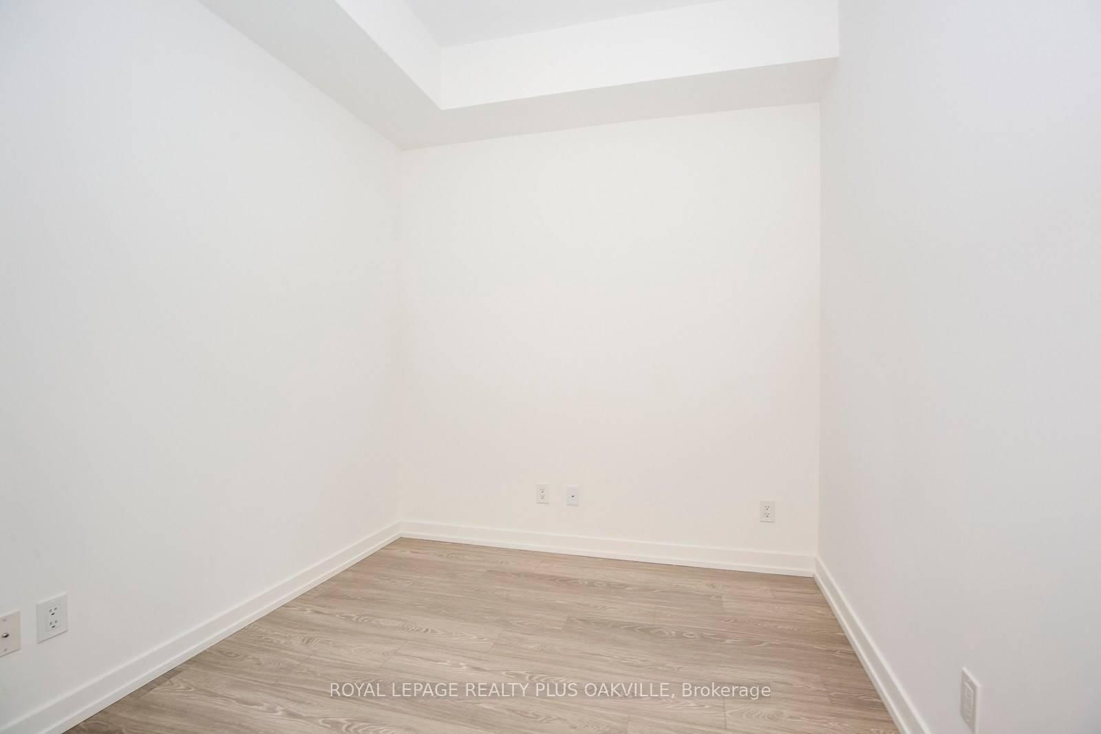 19 Western Battery Road, Unit 2320 - Photo 10