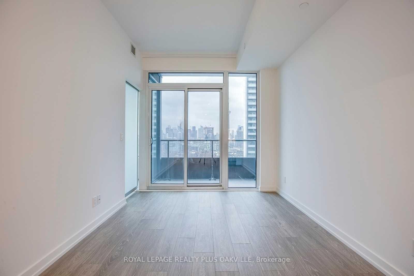 19 Western Battery Road, Unit 2320 - Photo 11