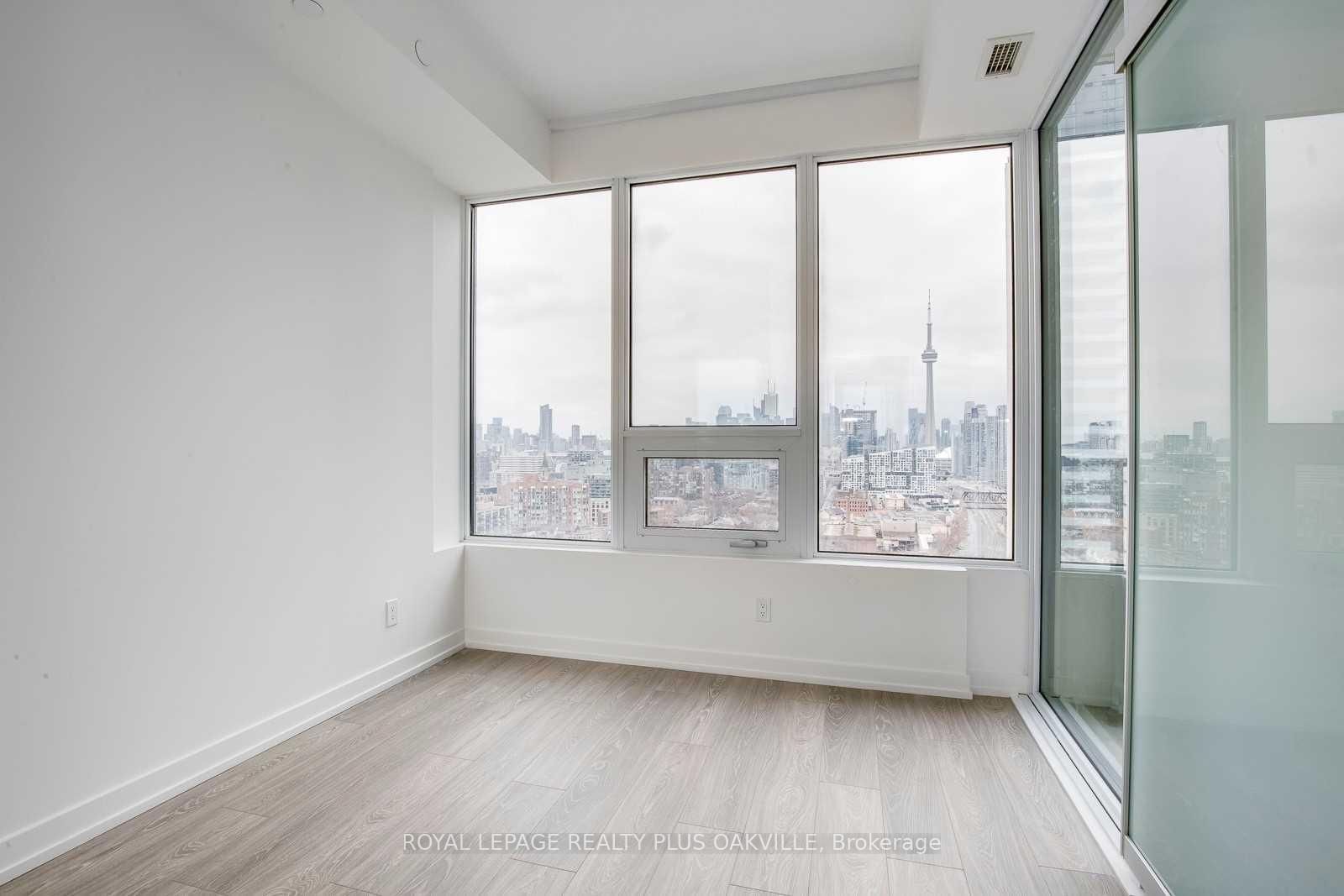 19 Western Battery Road, Unit 2320 - Photo 12