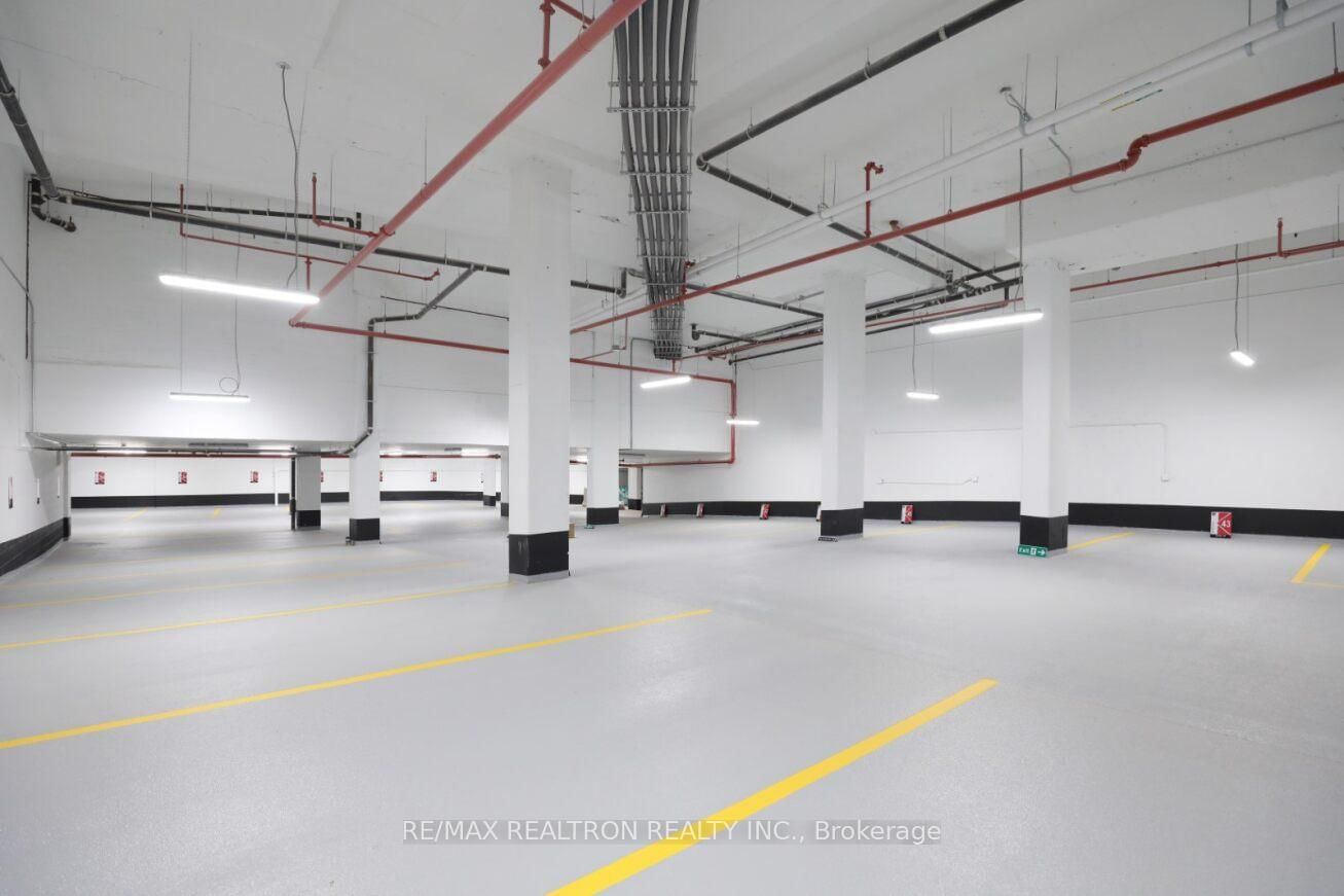 2525 Bathurst Street, Unit 202 - Photo 24