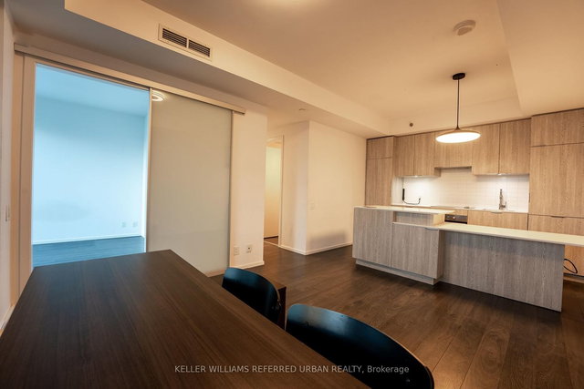 4201 - 5 St. Joseph Street