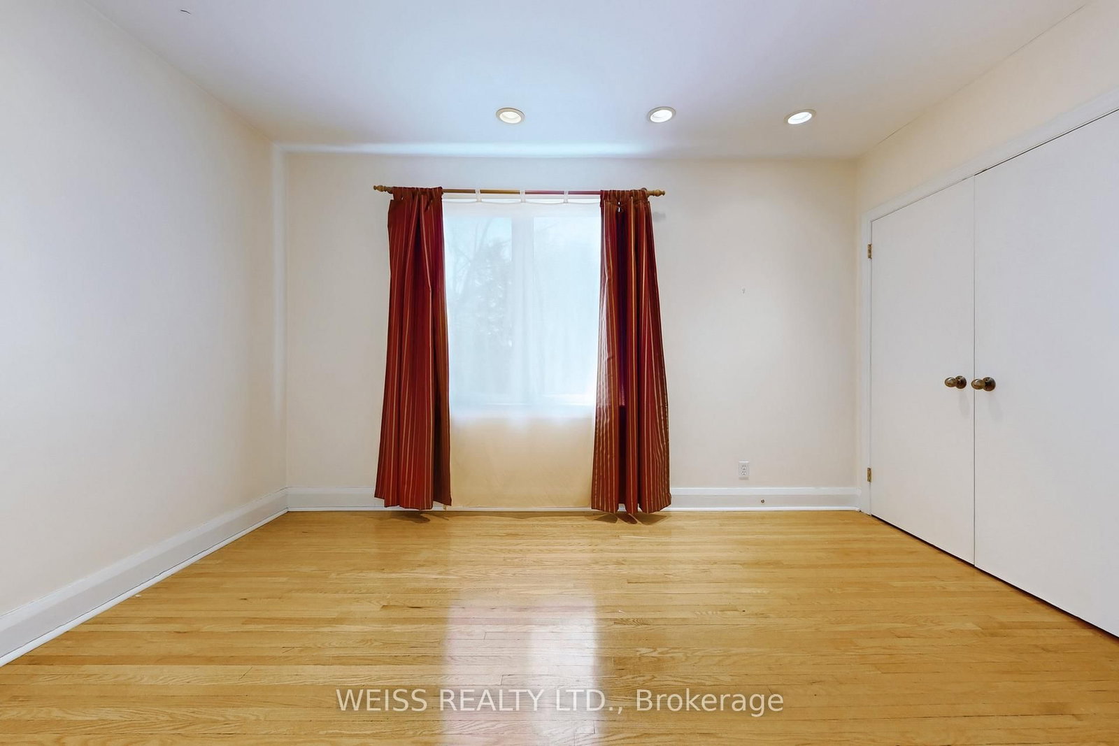 Detached House for sale at 24 Graymar Avenue, Toronto, Ontario, M3H 3B6 - Clanton Park - MLS: C13005766