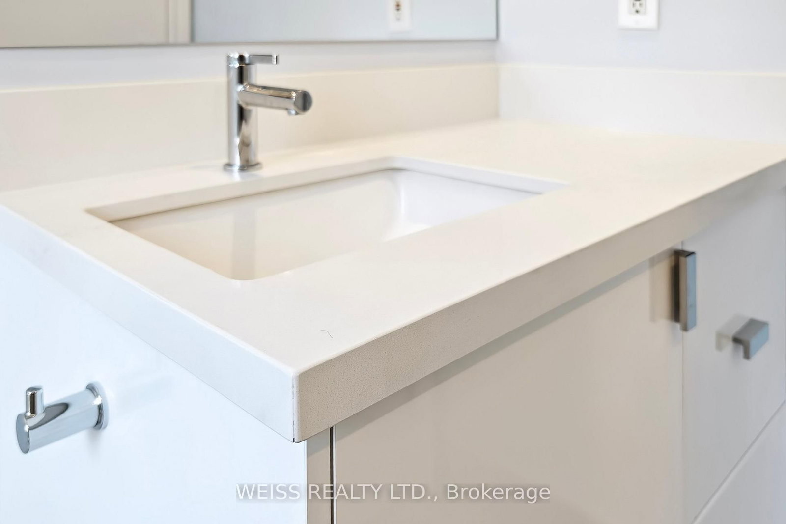 Detached House for sale at 24 Graymar Avenue, Toronto, Ontario, M3H 3B6 - Clanton Park - MLS: C13005766