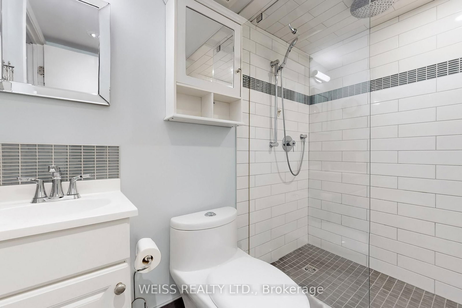 Detached House for sale at 24 Graymar Avenue, Toronto, Ontario, M3H 3B6 - Clanton Park - MLS: C13005766