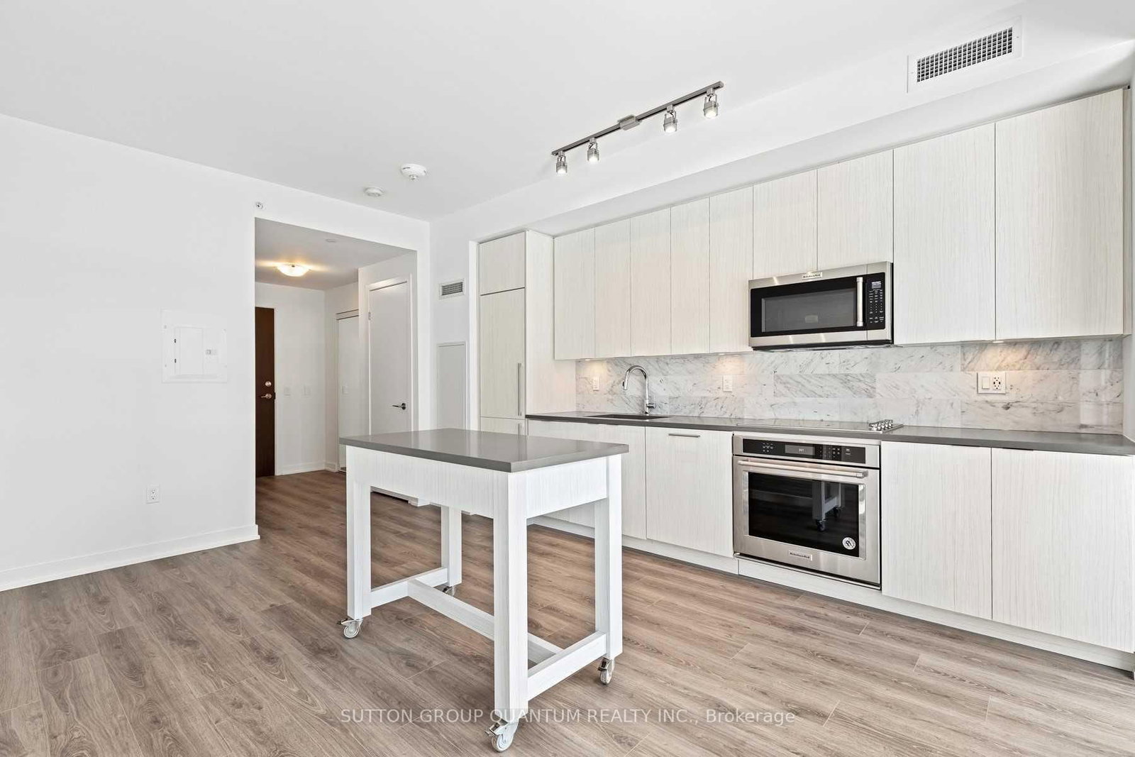 38 Iannuzzi Street, Unit 1002 - Photo 5