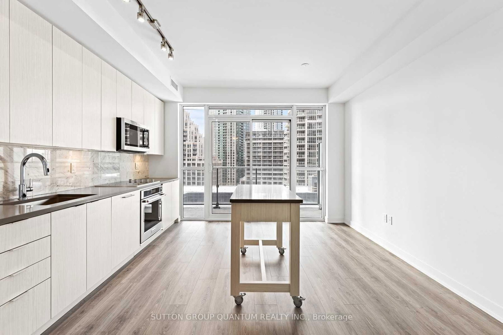 38 Iannuzzi Street, Unit 1002 - Photo 7