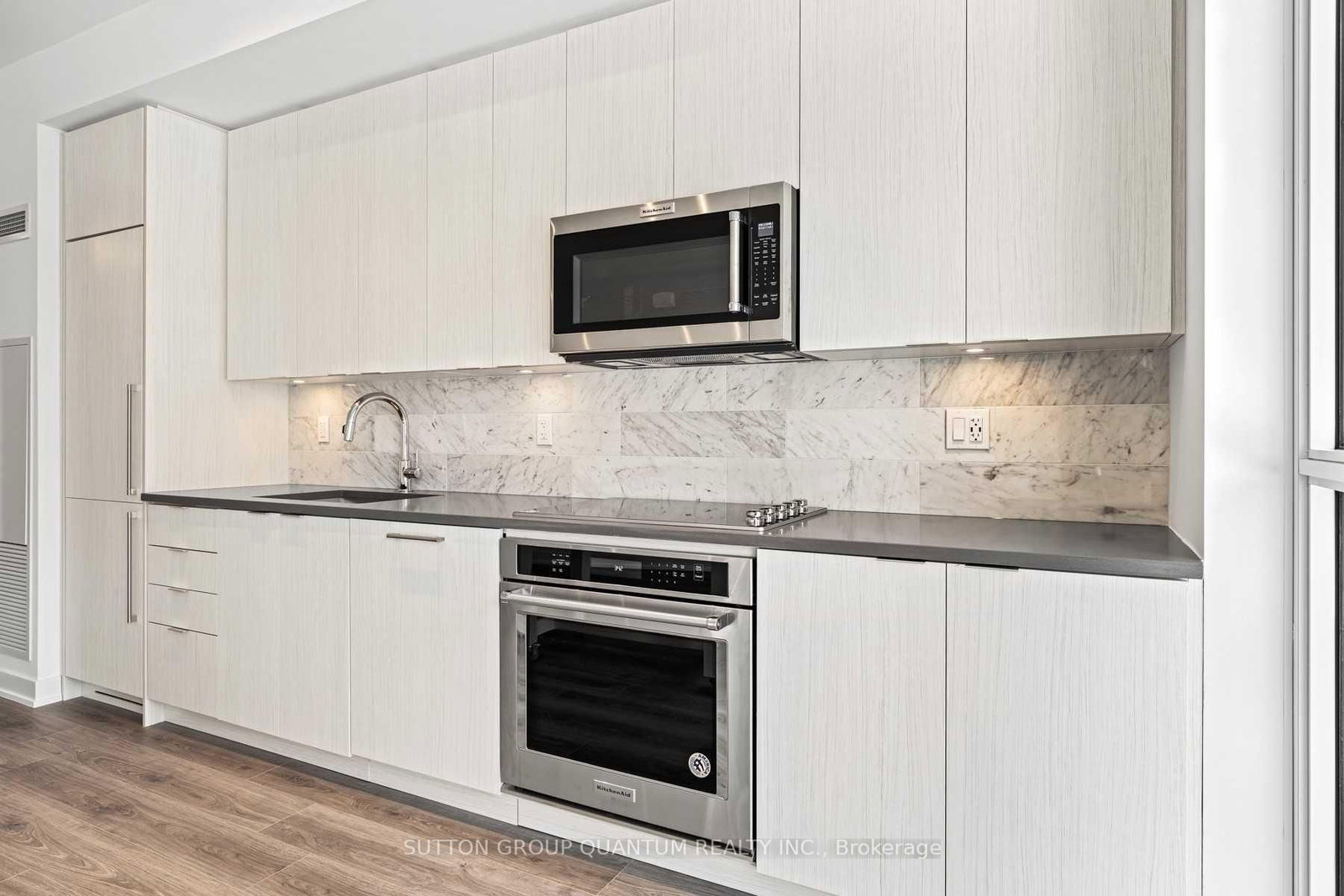 38 Iannuzzi Street, Unit 1002 - Photo 8