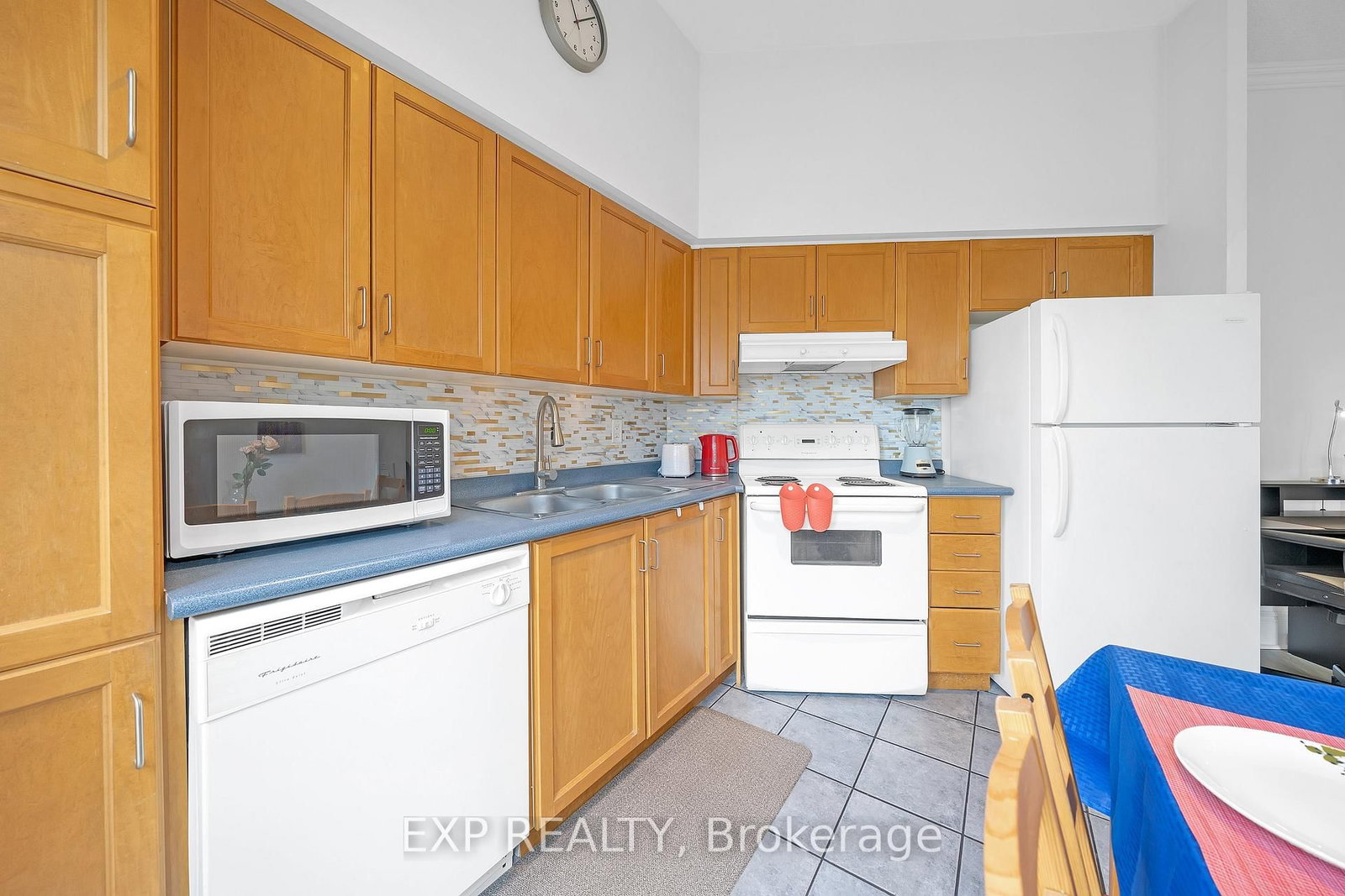 115 Richmond Street E, Unit 1007 - Photo 15