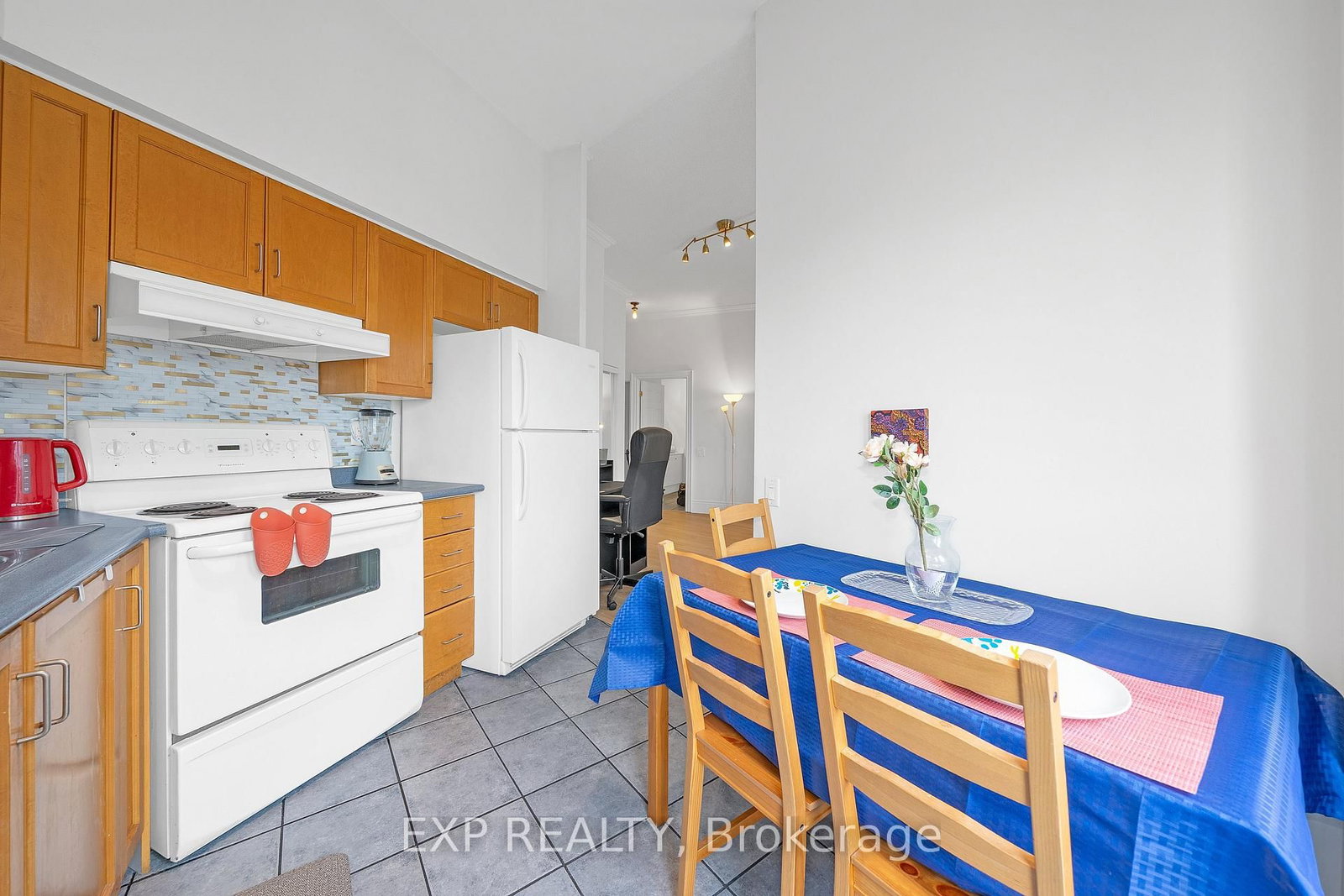 115 Richmond Street E, Unit 1007 - Photo 16