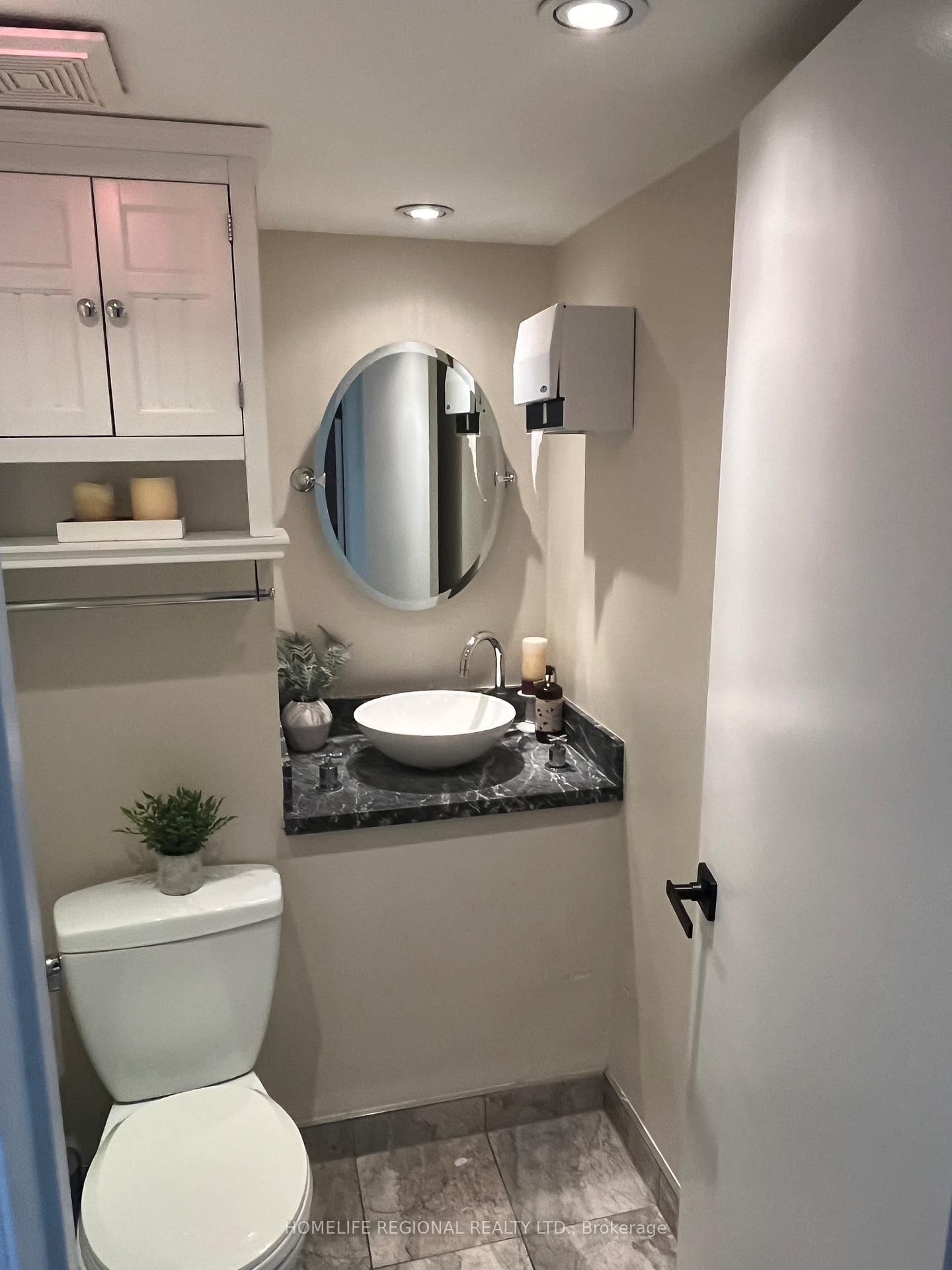 823 College Street, Unit Office No. 7 - Photo 4