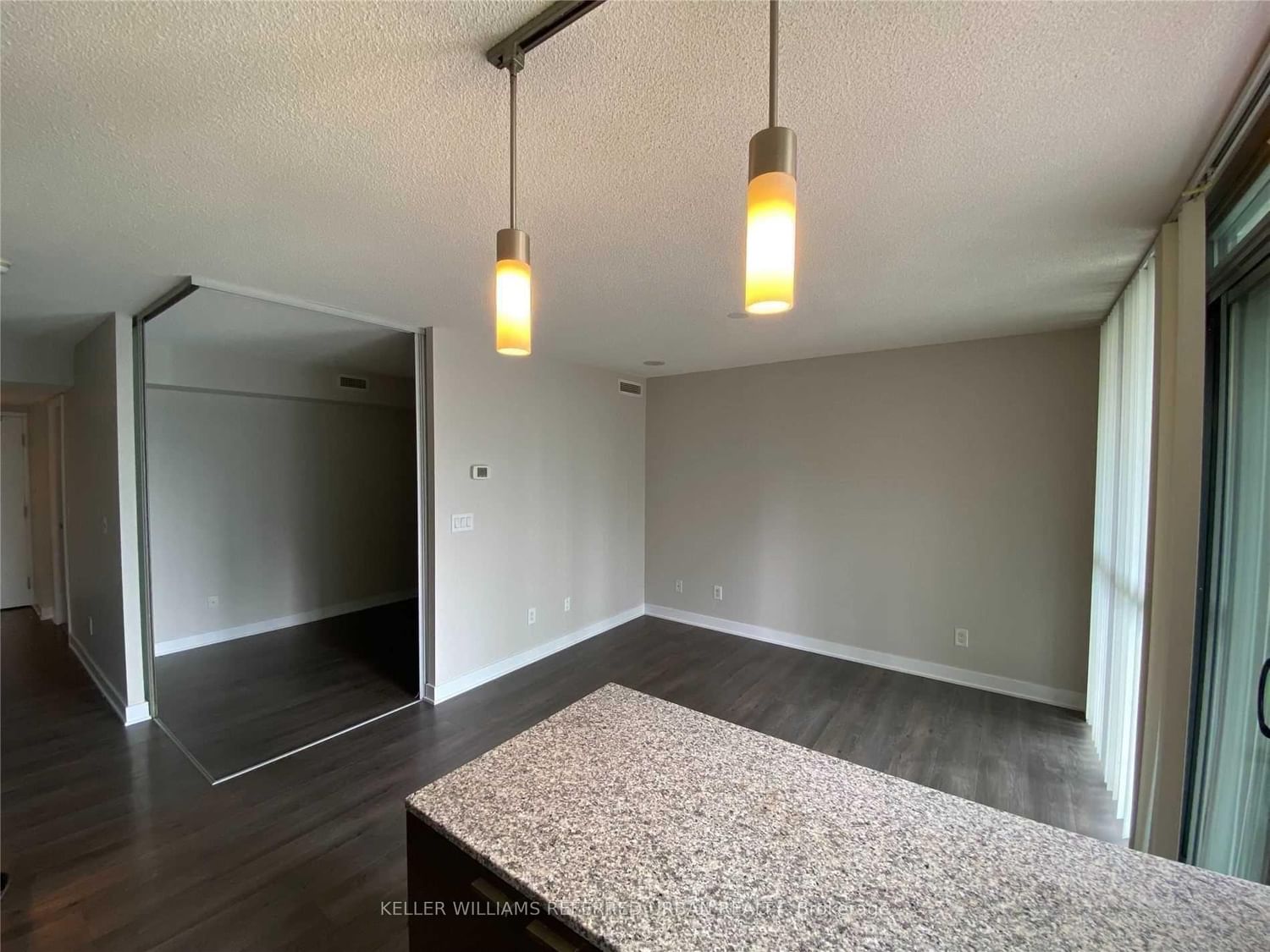 110 Charles Street E, Unit 1410 - Photo 11