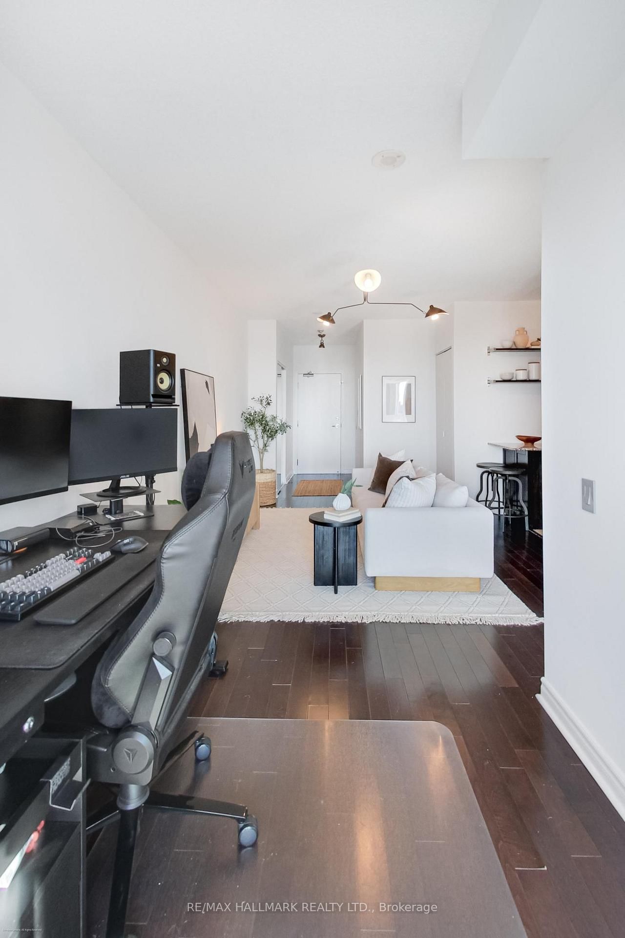 60 Byng Avenue, Unit 2001 - Photo 13