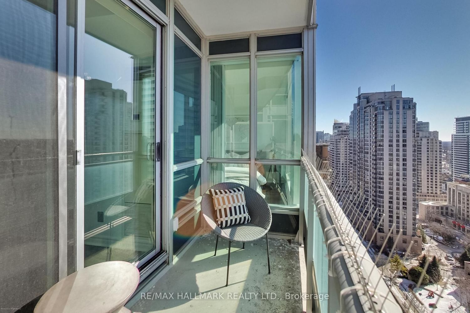 60 Byng Avenue, Unit 2001 - Photo 16