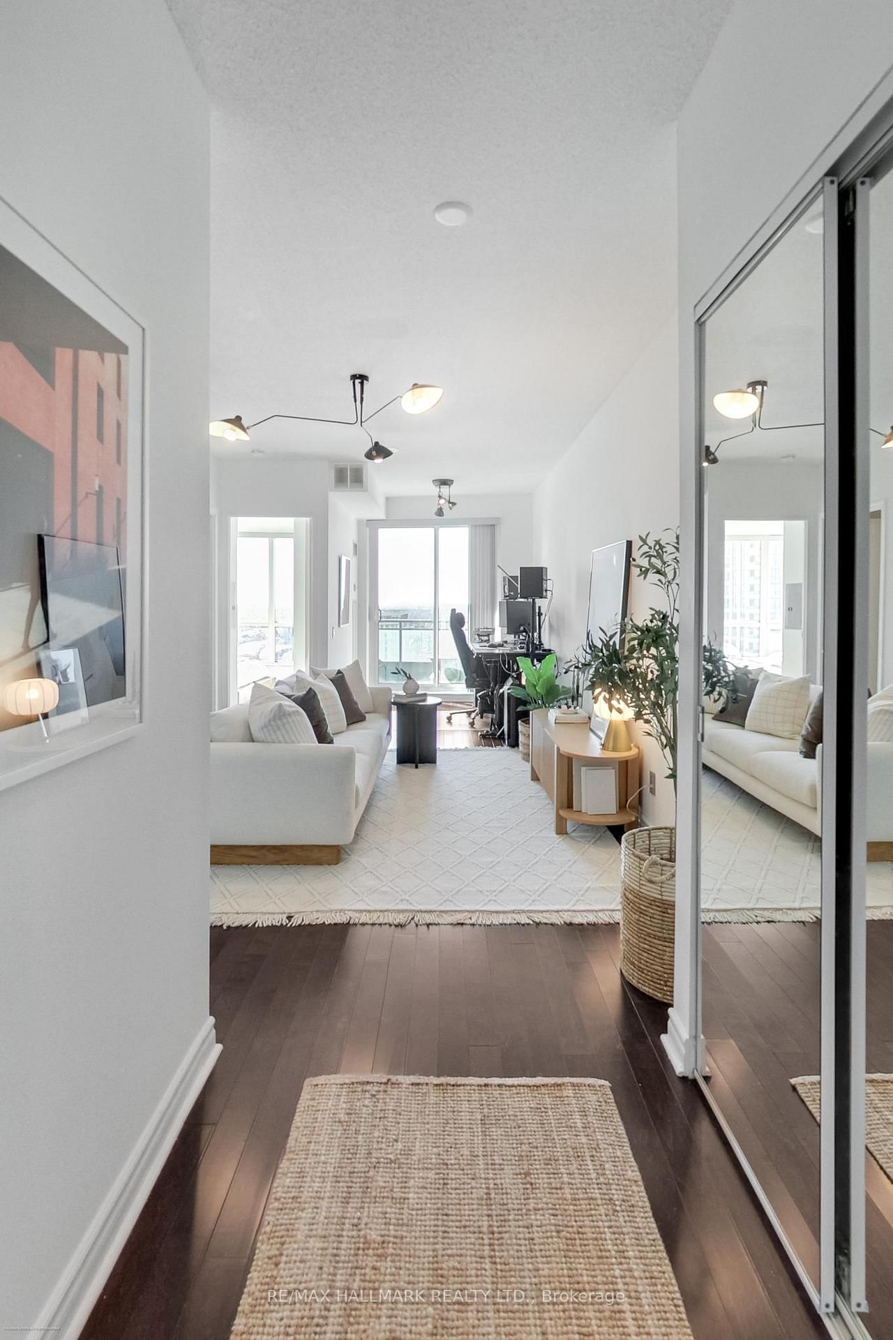 60 Byng Avenue, Unit 2001 - Photo 21