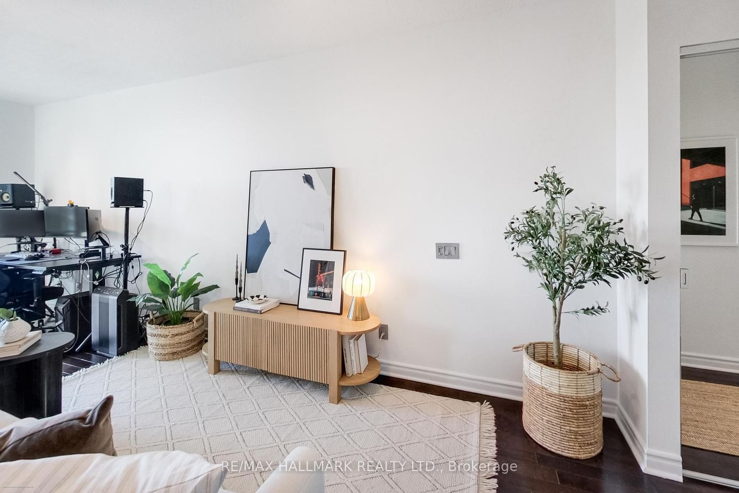 60 Byng Avenue, Unit 2001 - Photo 5