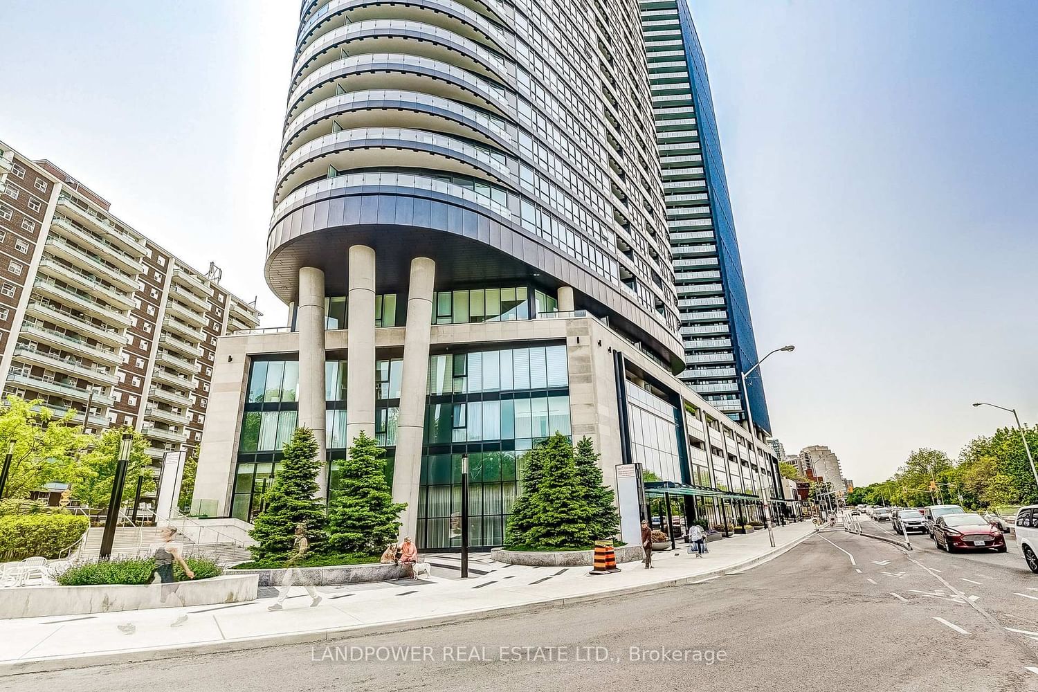 585 Bloor Street E, Unit 415