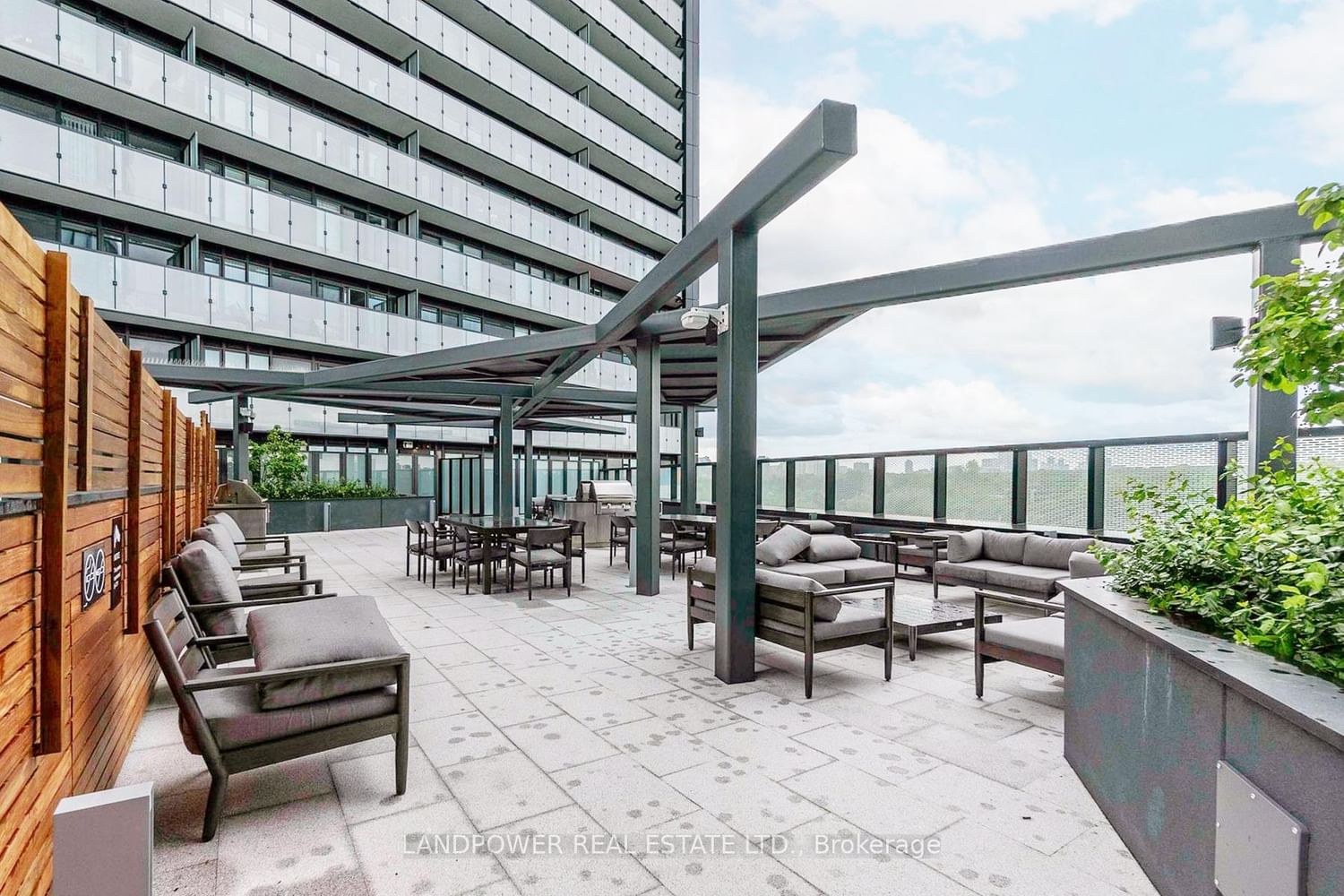 585 Bloor Street E, Unit 415 - Photo 16