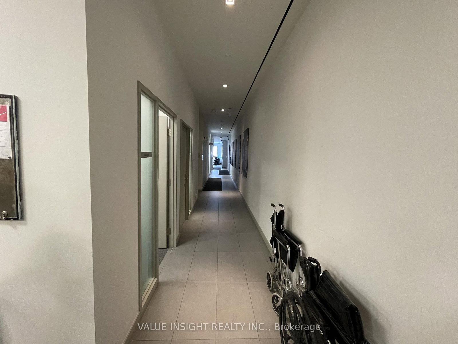 865 York Mills Road, Unit 20 - Photo 6