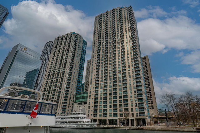 3212 - 99 Harbour Square