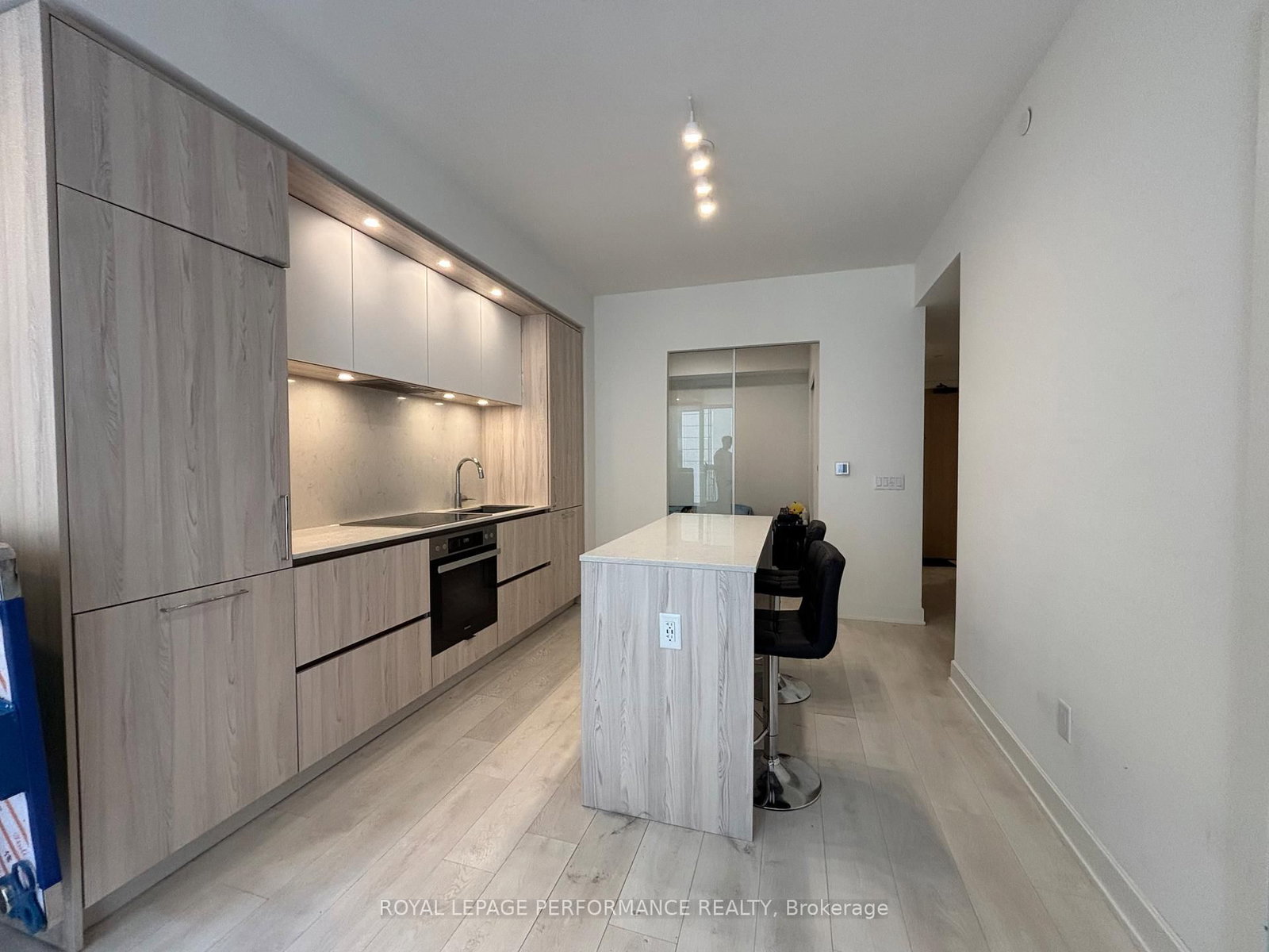 Condo for sale at 15 Mercer Street, Toronto, Ontario, M5V 1H2 - Waterfront Communities C1 - MLS: C13006372