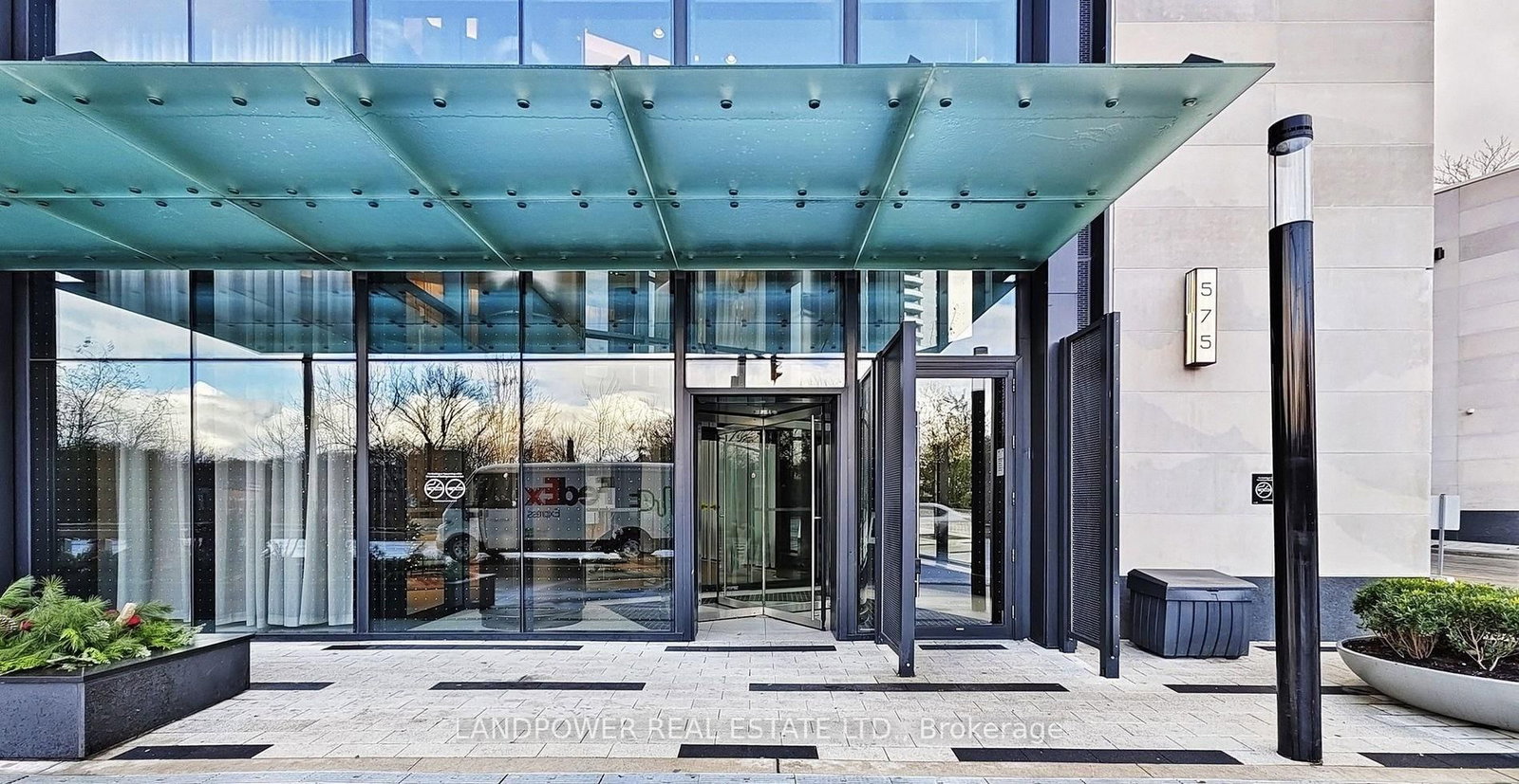 575 Bloor Street E, Unit 704 - Photo 4