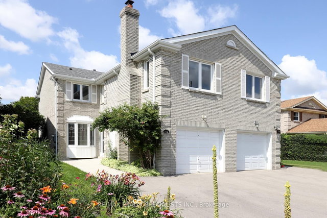 103 Stillwater Crescent