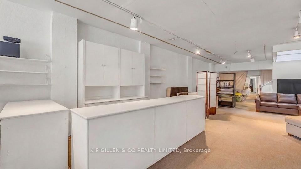 1092-1098 Eglinton Avenue - Photo 3