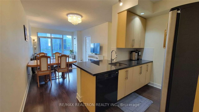 2108 - 28 Linden Street