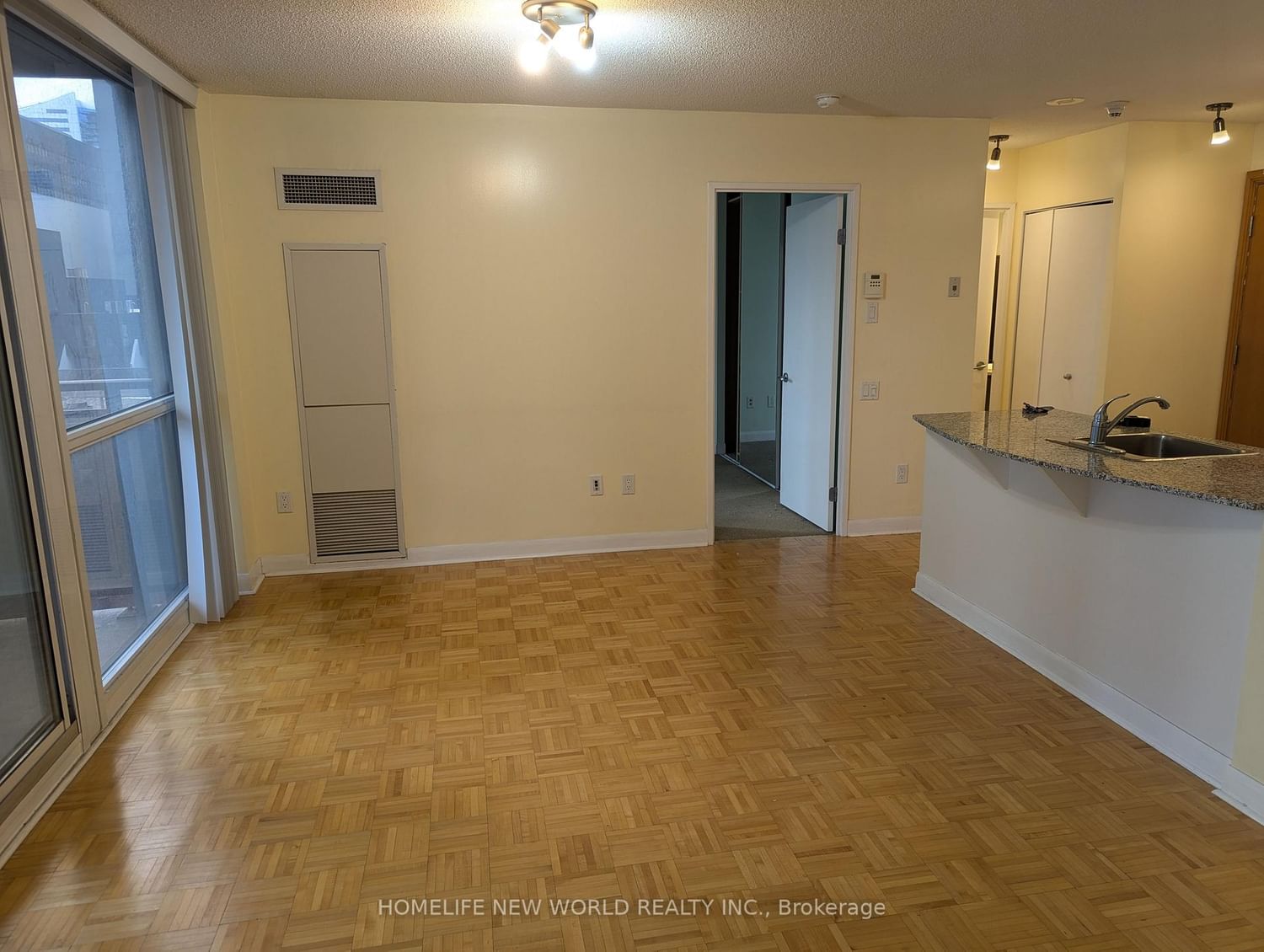 33 Sheppard Avenue E, Unit 405 - Photo 11