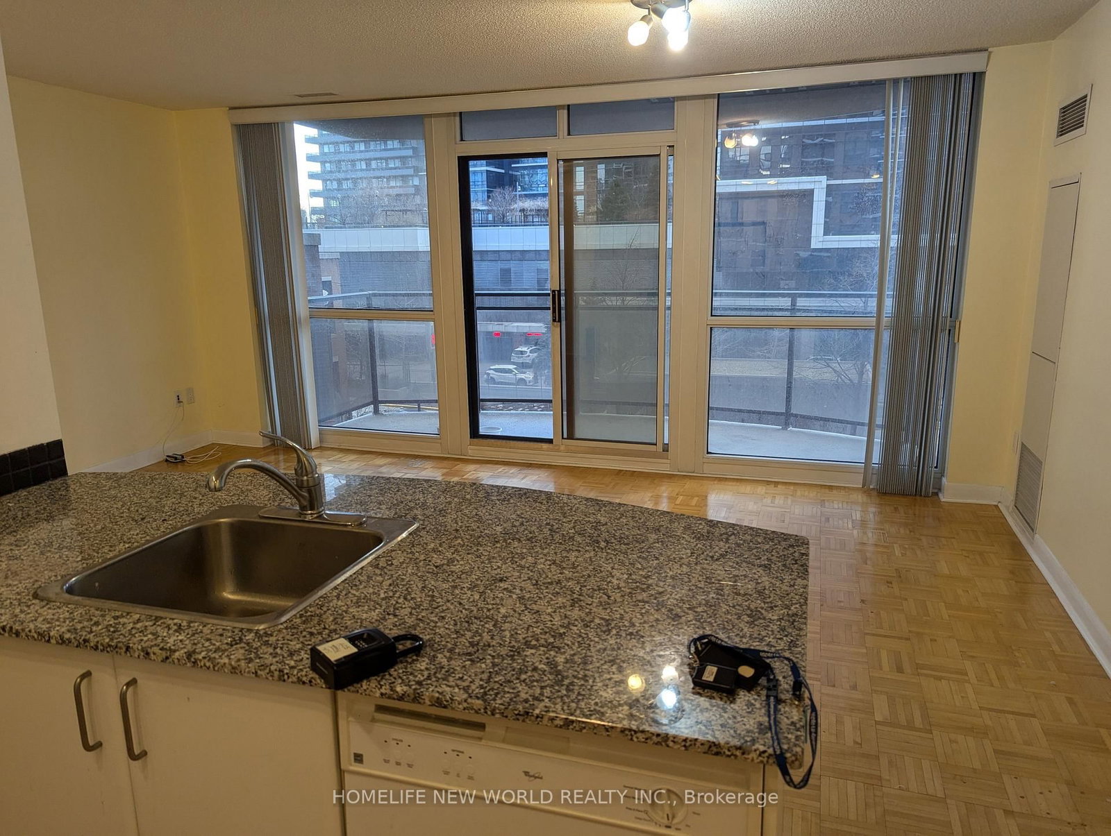 33 Sheppard Avenue E, Unit 405 - Photo 9