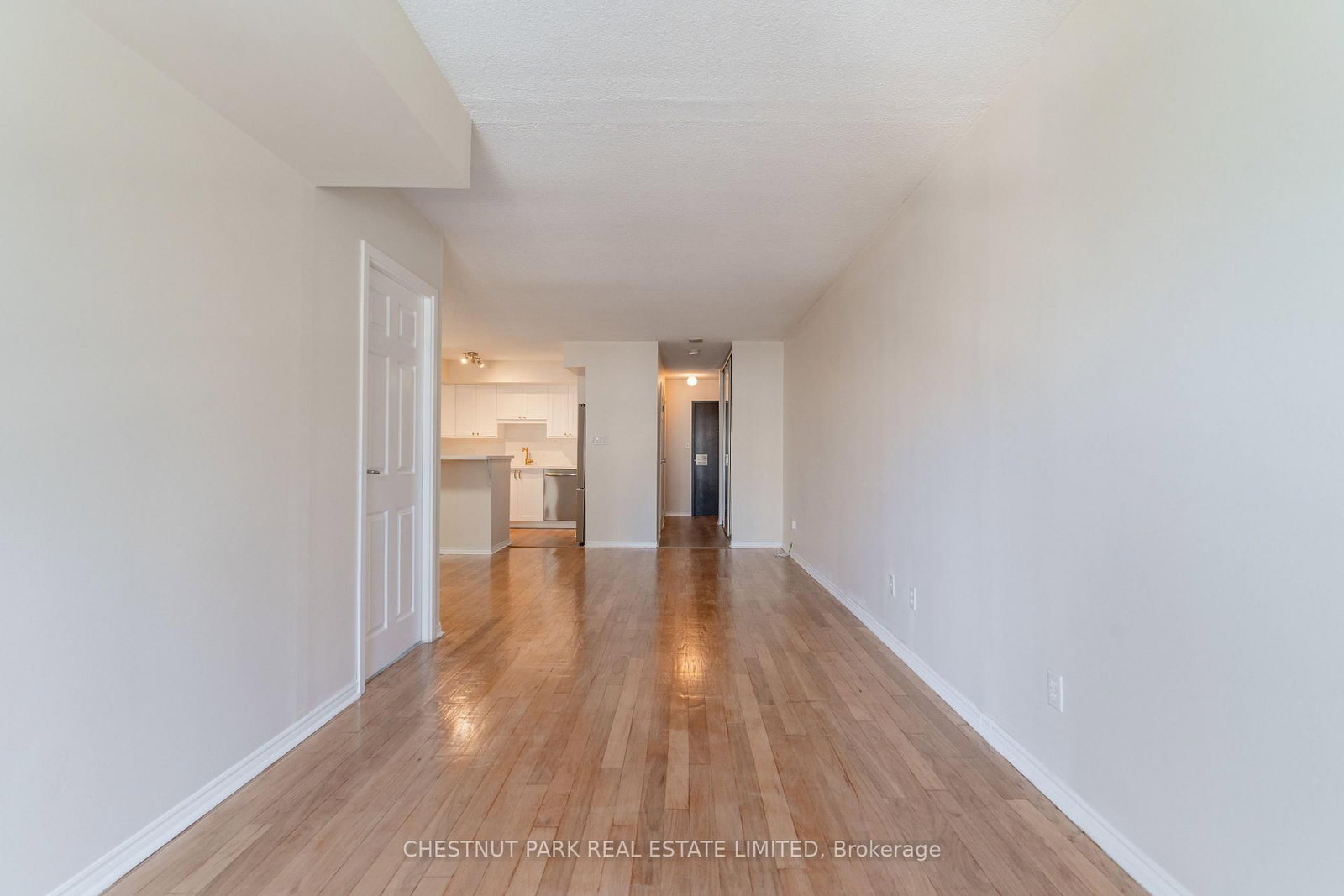 25 The Esplanade • #2107 • Toronto, ON photo 11