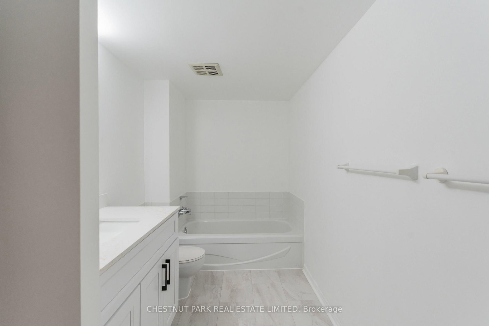 25 The Esplanade • #2107 • Toronto, ON photo 25