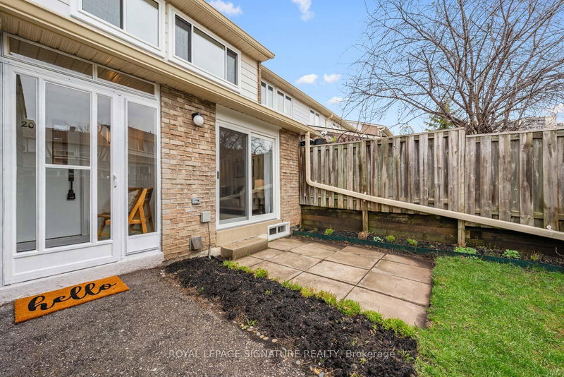 20 Crest Fern Way, Toronto, M2J 4M2 | Image 3