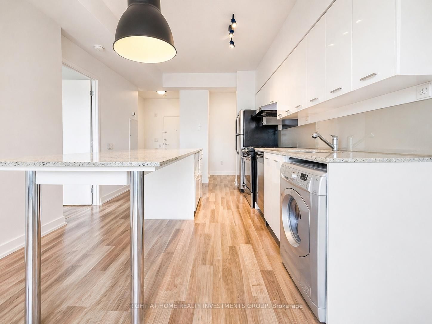 33 Singer Court, Unit 1803 - Photo 7