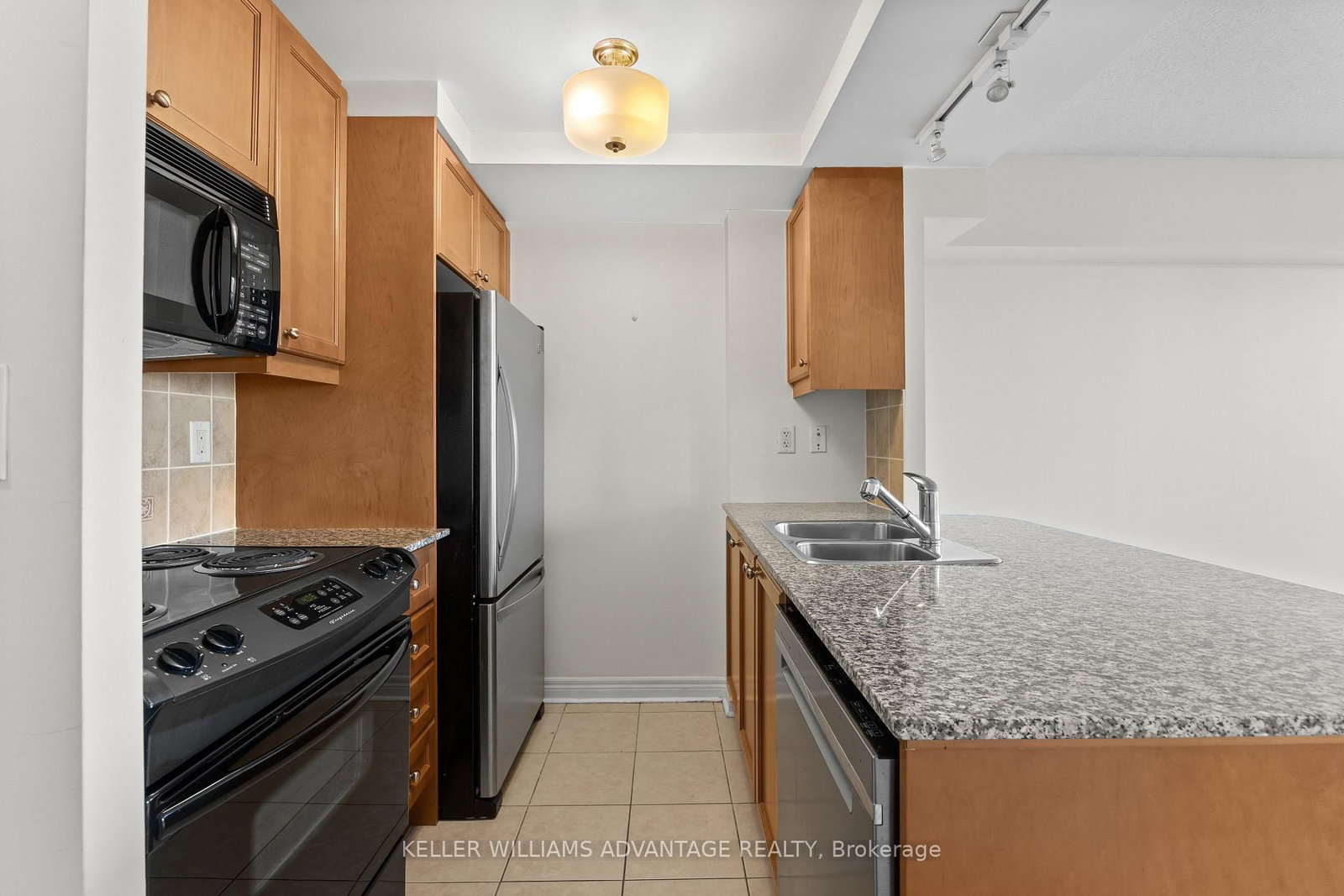 100 Hayden Street, Unit 703 - Photo 7
