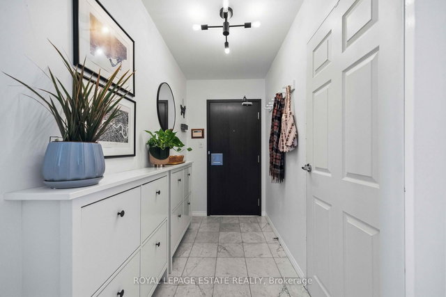 2118 - 25 The Esplanade