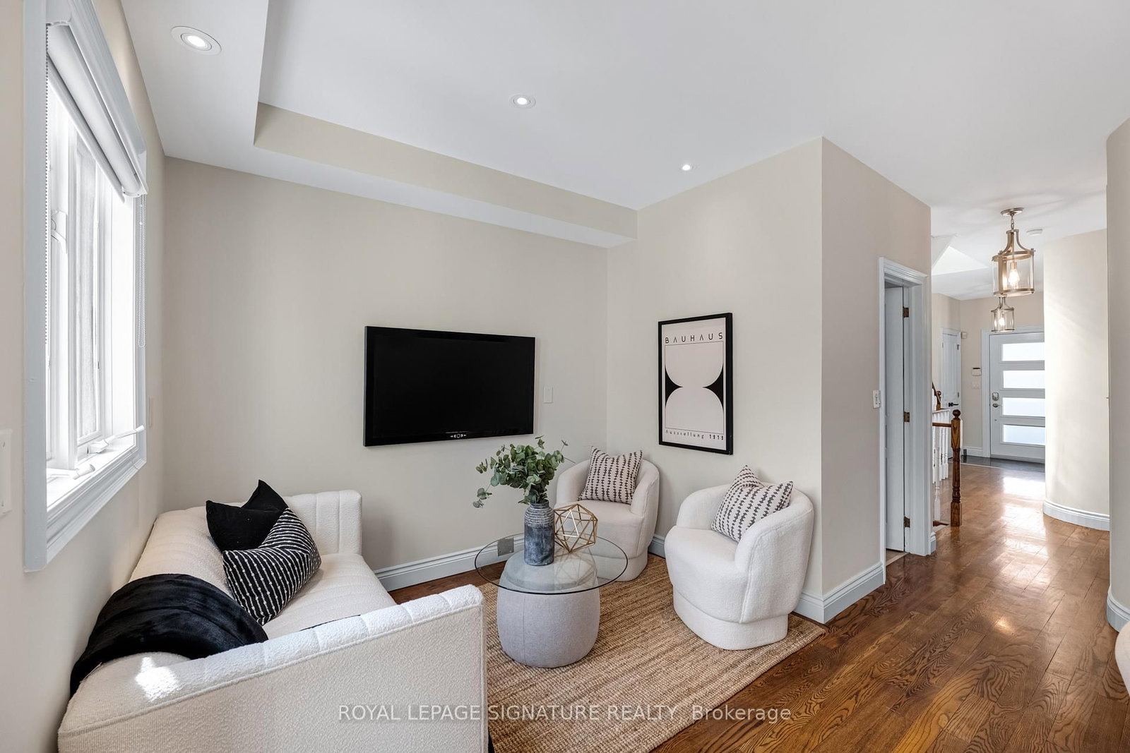 Detached House for sale at 343 Sutherland Drive, Toronto, Ontario, M4G 1J7 - Leaside - MLS: C13007472