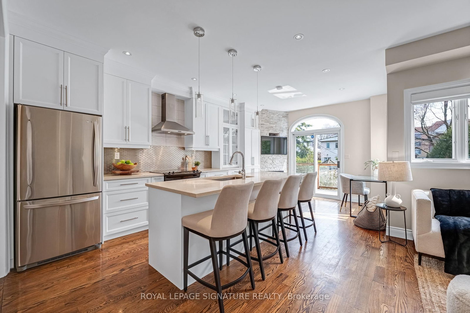 Detached House for sale at 343 Sutherland Drive, Toronto, Ontario, M4G 1J7 - Leaside - MLS: C13007472