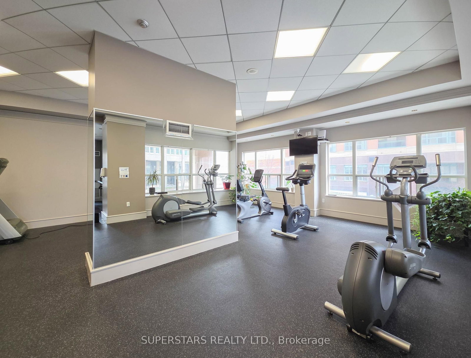 909 Bay Street, Unit 2105 - Photo 14