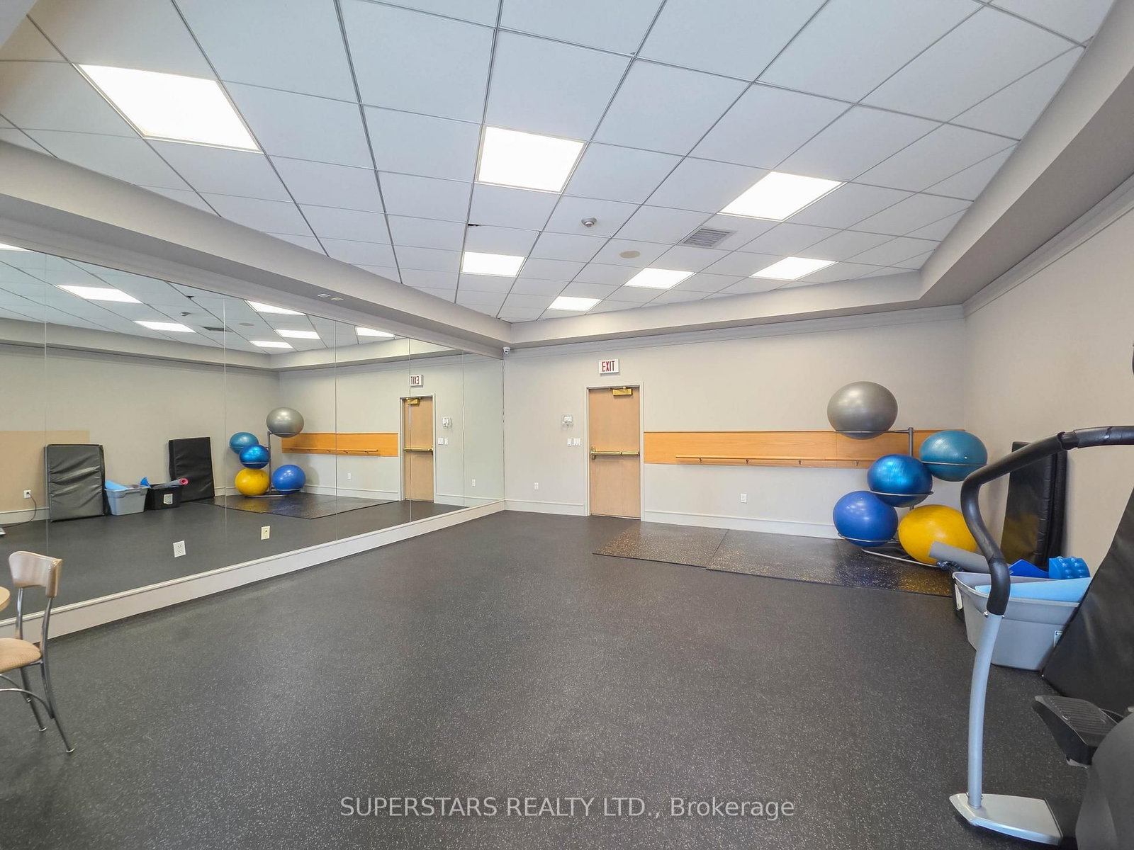 909 Bay Street, Unit 2105 - Photo 15