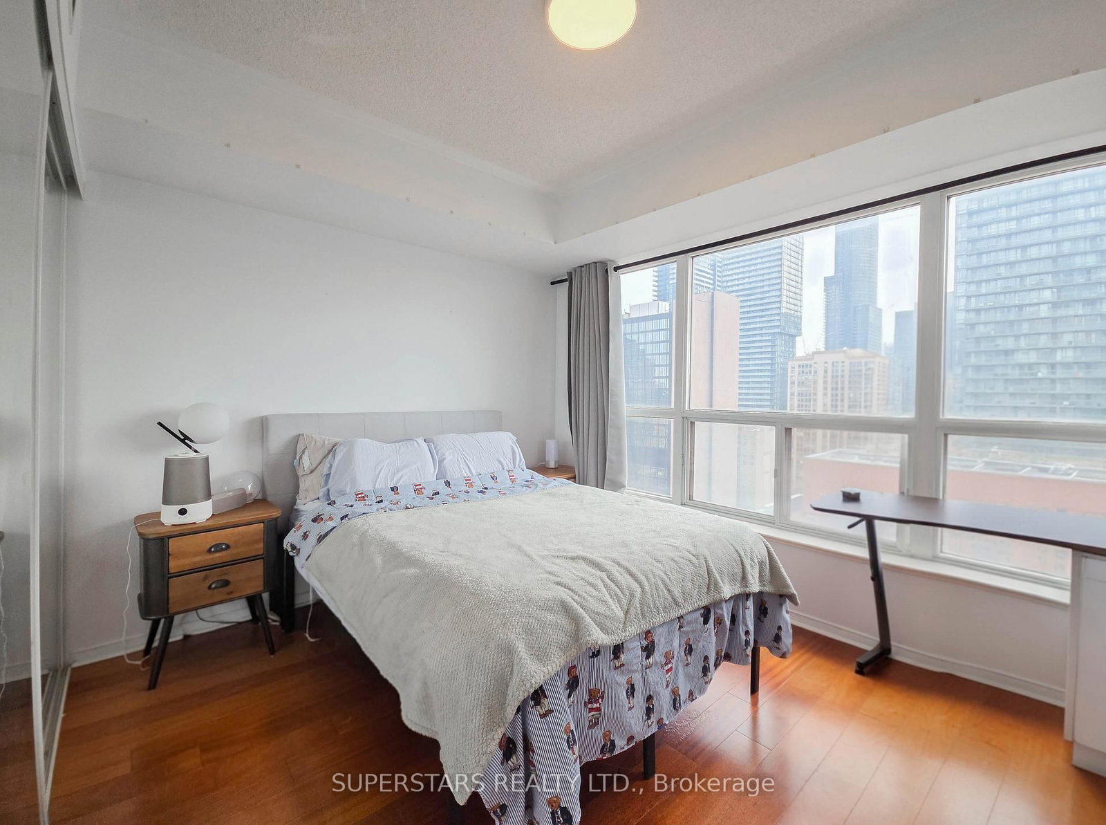 909 Bay Street, Unit 2105 - Photo 5