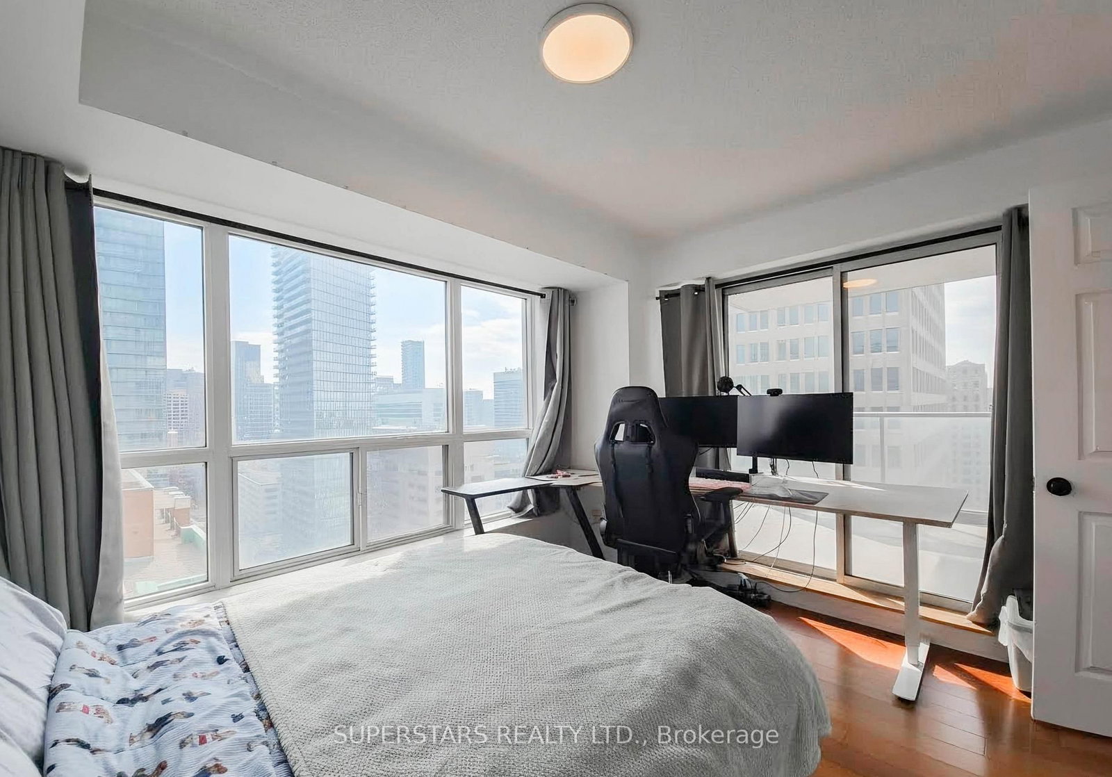 909 Bay Street, Unit 2105 - Photo 6