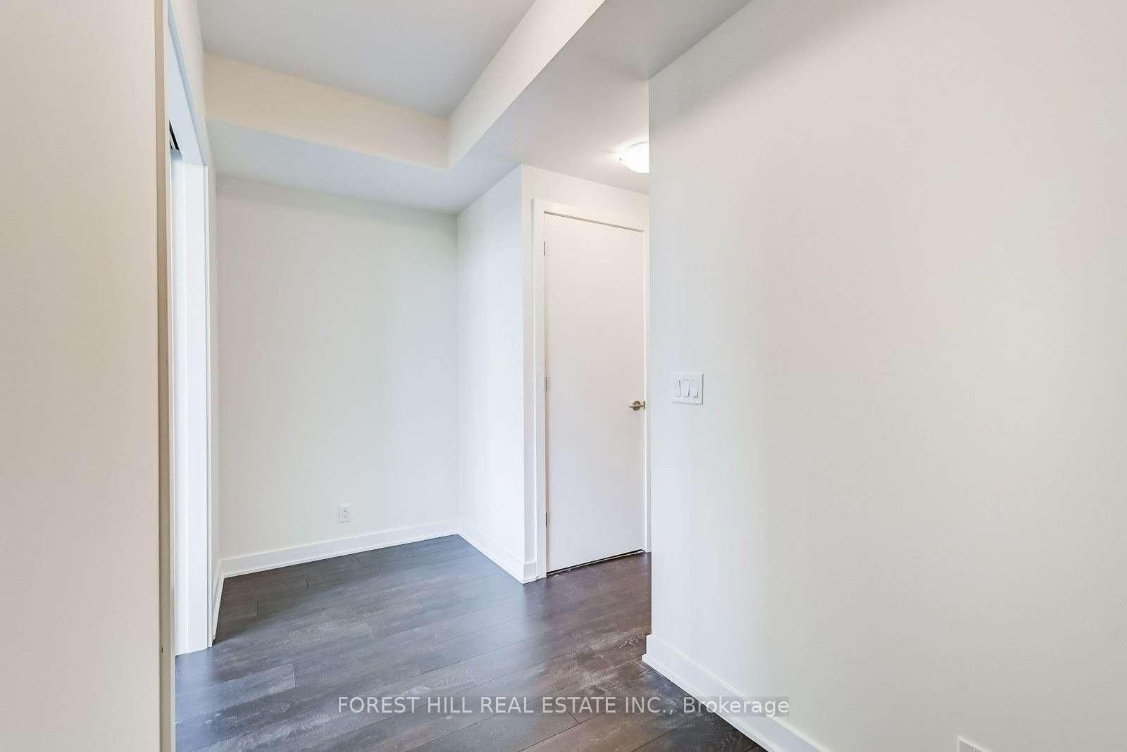 2221 Yonge Street, Unit 5706 - Photo 9